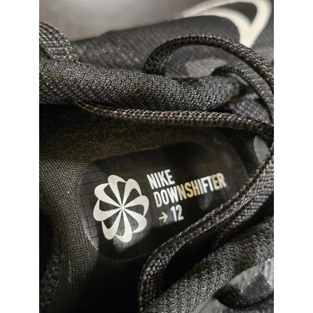 Size 10 - Nike‎ Downshifter 12 Black White